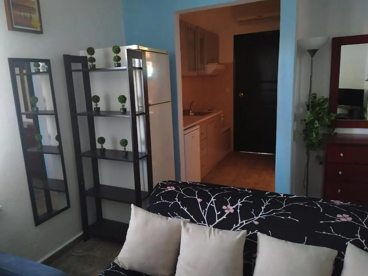 Thea Apartmens Apartment Polychrono
